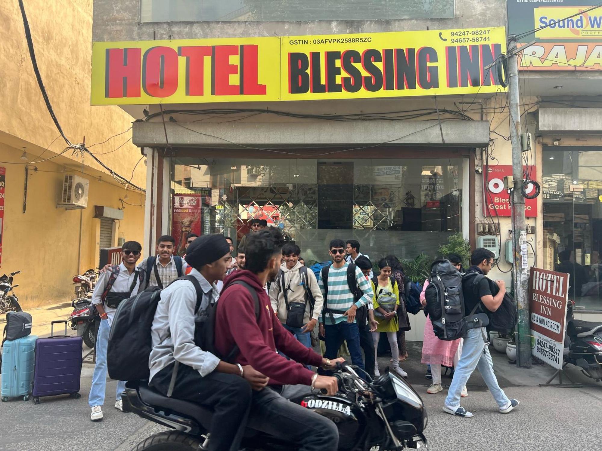 Hotel Blessing Inn By Grb Jalandhar Exterior foto
